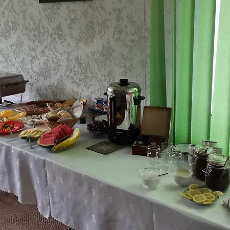 Uslugi Noclegowe I Gastronomiczne Dla Ludnosci Robert Mielcarek Kobyla Góra Esterno foto