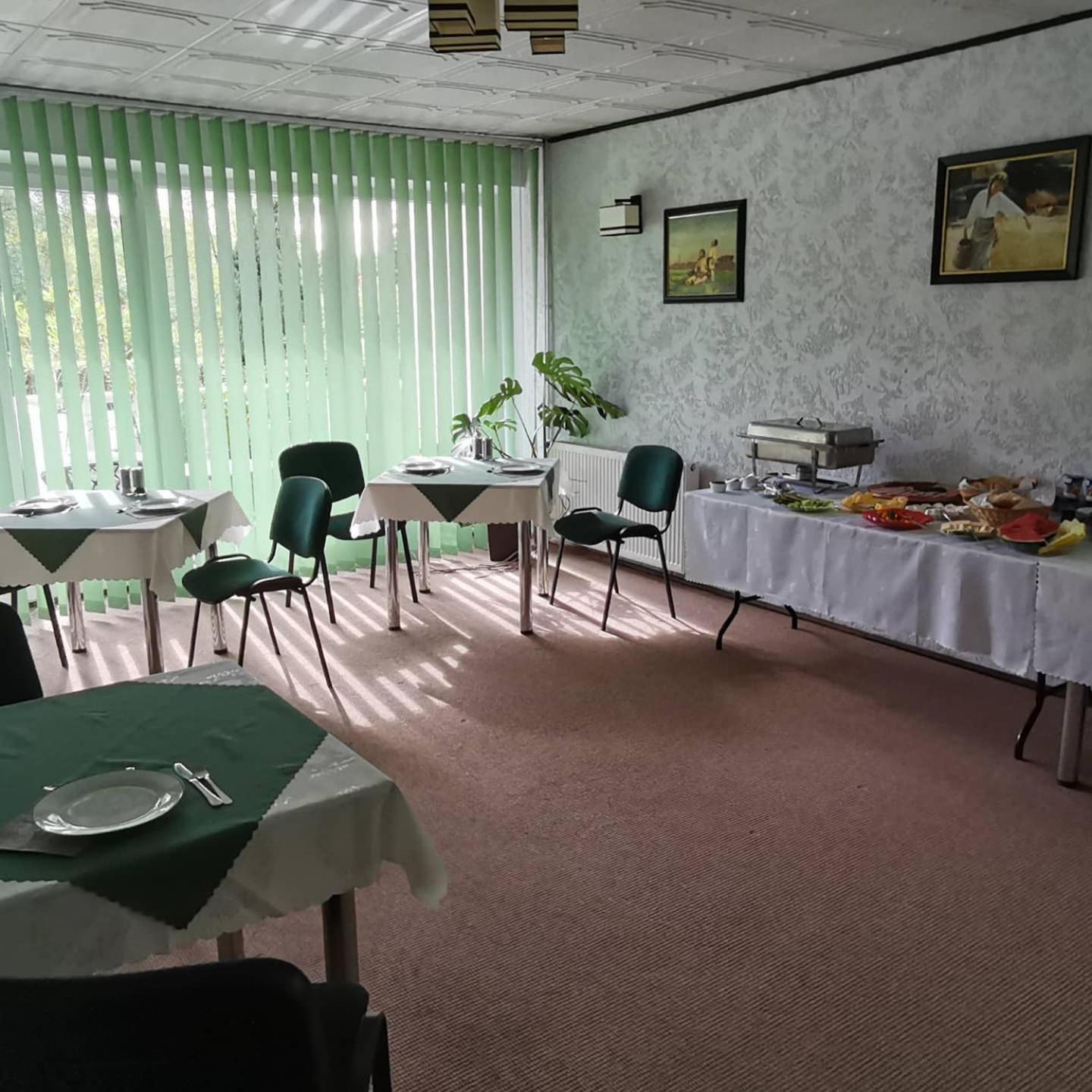 Uslugi Noclegowe I Gastronomiczne Dla Ludnosci Robert Mielcarek